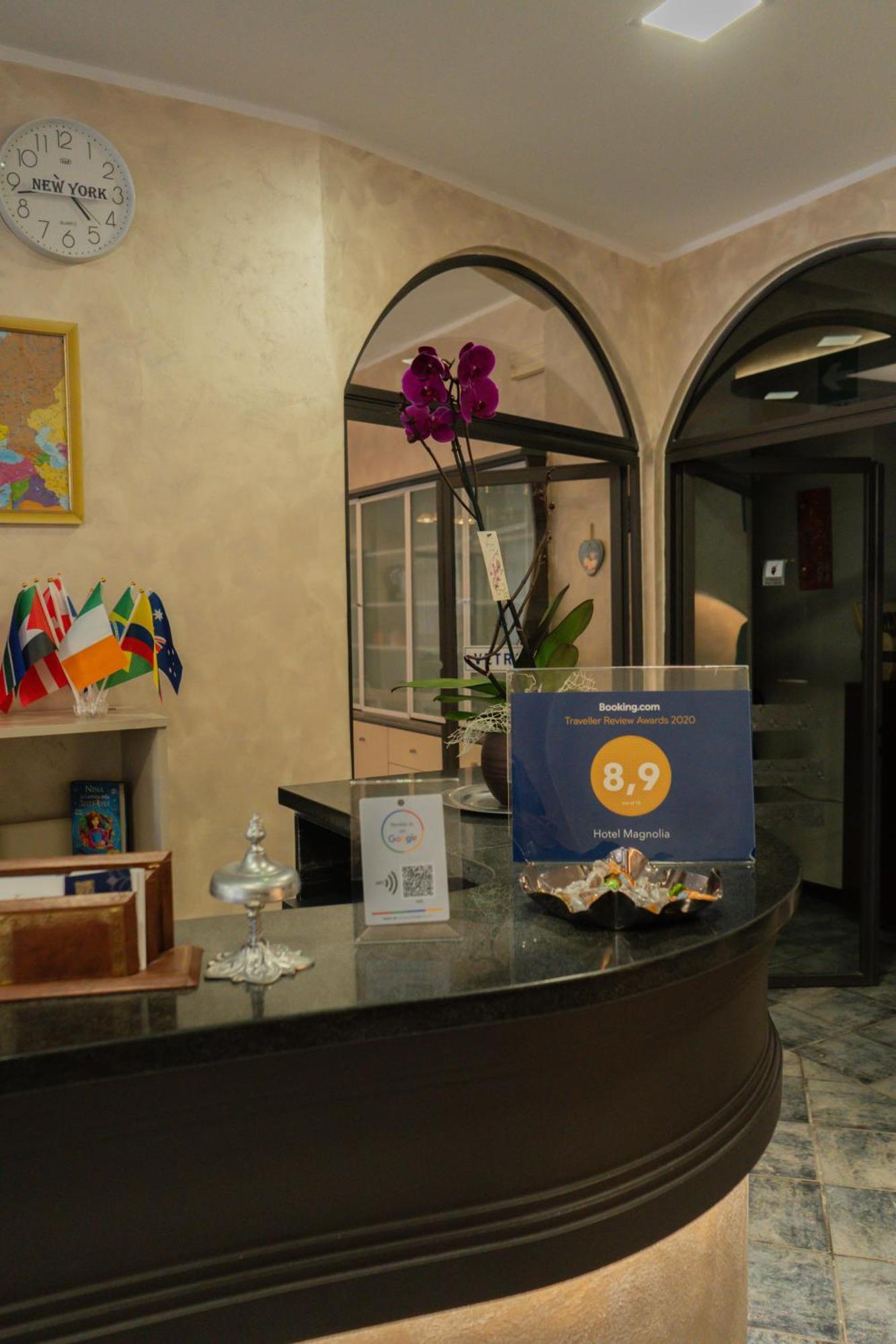 Magnolia Hotel 2*